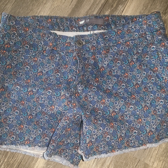 Levi's Pants - LEVI'S Floral Shorts